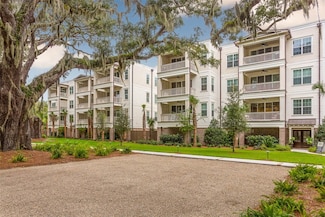 117 Gascoigne Ave Unit 304, Saint Simons Island, GA 31522