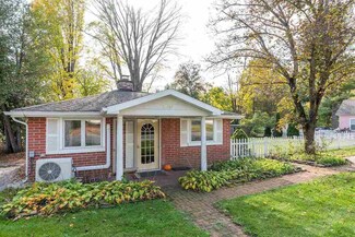 2206 N Shore Dr, Walloon Lake, MI 49796