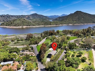 9801 Tamarack Ln, Escondido, CA 92029