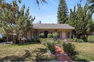 13510 Valleyheart Dr N, Sherman Oaks, CA 91423