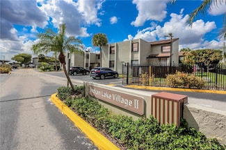 10000 NW 9th St Cir Unit 2, Miami, FL 33172
