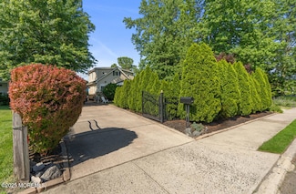 517 Laurel Ave, Allenhurst, NJ 07711