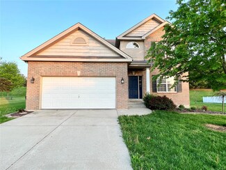 3563 Sky Hawk Dr, Belleville, IL 62221