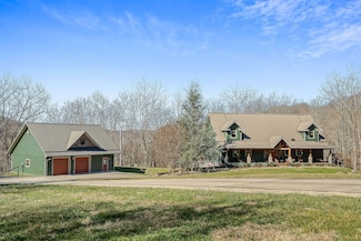 7775 Medley Amonette Rd, Silver Point, TN 38582