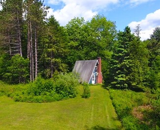 579 S Lincoln Rd, Lincoln, VT 05443