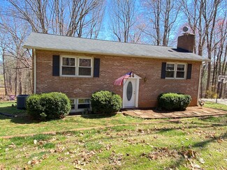 2360 Iron Ridge Rd, Rocky Mount, VA 24151