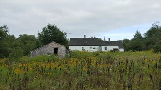 912 Finntown Rd, Waldoboro, ME 04572