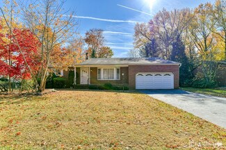 1590 Miriam Dr, North Brunswick, NJ 08902