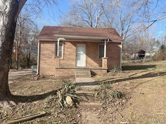 605 Broad St, Marble Hill, MO 63764
