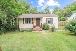 1305 Sims St, Columbia, MO 65201