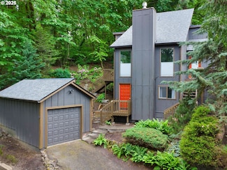 7705 S Fulton Park Place, Portland, OR 97219