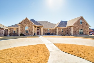 4621 Daybreak Ln, Enid, OK 73703