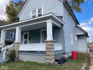 1011 Pearl St, Port Huron, MI 48060