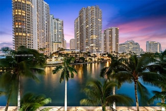 495 Brickell Ave Unit 420, Miami, FL 33131