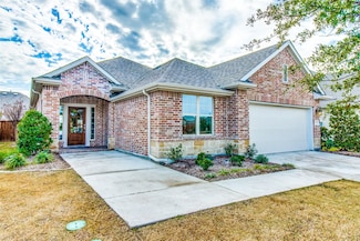 1605 Cedar Crest Dr, Forney, TX 75126
