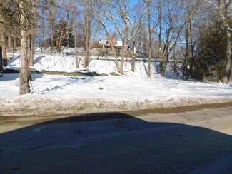 1010 Main St, Veazie, ME 04401