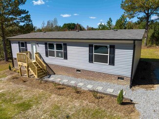 300 Madison Grove Ln, Henderson, NC 27536
