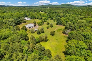 195 Connesena Rd, Kingston, GA 30145
