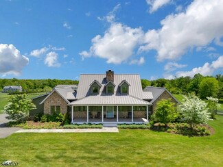 78 River Farm Ln, Far Hills, NJ 07931