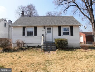 218 Hulmeville Ave, Penndel, PA 19047