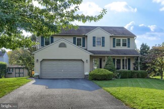 7 N Caterpillar Ct, Myerstown, PA 17067