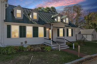 6 On the Common Unit 5, Lyme, NH 03768