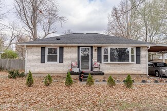 2711 Pioneer Rd, Louisville, KY 40216