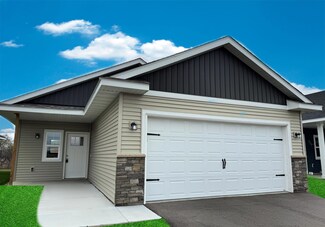 122 9th Ave NE, Isanti, MN 55040