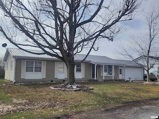 904 S Sunset Terrace Dr, Pinckneyville, IL 62227