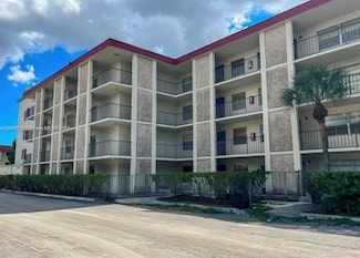 3001 NW 48th Ave Unit 444, Lauderdale Lakes, FL 33313