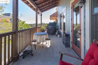 350 Town Square Rd, Copperopolis, CA 95228