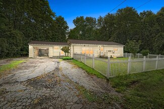 7 Woodland Dr, Leicester, MA 01524