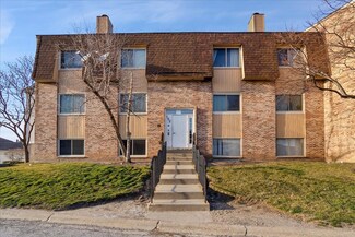 152 S Waters Edge Dr Unit A, Glendale Heights, IL 60139