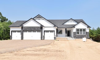 21705 Willys St, Cedar East Bethl, MN 55011