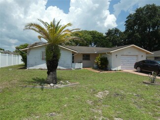 10202 Oak Hill Dr, Port Richey, FL 34668