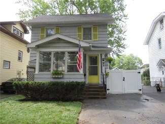 95 Colonial Rd, Rochester, NY 14609