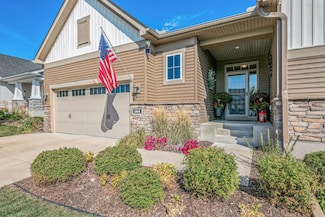 664 Copper Ct, Waconia, MN 55387