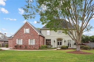 255 Delta Dr, Mandeville, LA 70448
