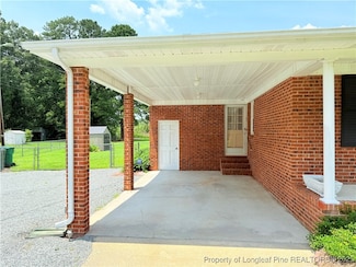 725 Judson Church Rd, Fayetteville, NC 28312