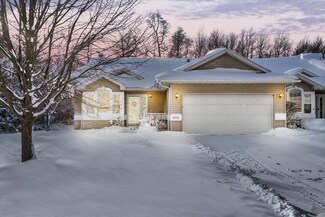 2044 Quail Cove Dr, Kalamazoo, MI 49009
