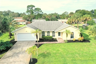 745 38th Ct, Vero Beach, FL 32968