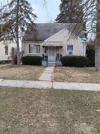 8013 Stahelin Ave, Detroit, MI 48228