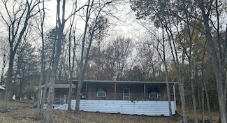 156 Spaulding Bell Ln, Gainesboro, TN 38562