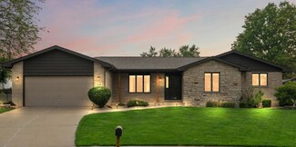 1028 Sandy Ridge Ct, Dyer, IN 46311