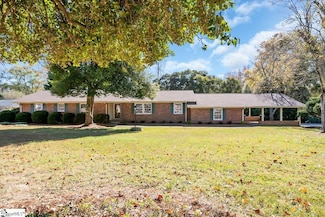 200 Rosemary Ln, Greenville, SC 29615