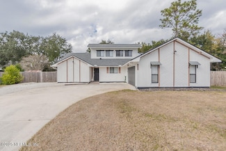 8330 Cross Timbers Dr W, Jacksonville, FL 32244