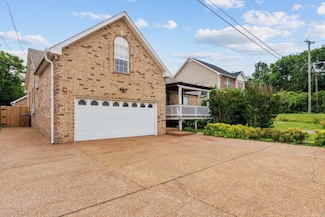 704 Shandale Dr, Madison, TN 37115