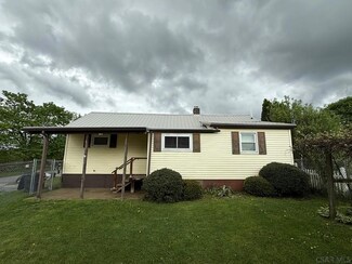 507 Orchard St, Portage, PA 15946