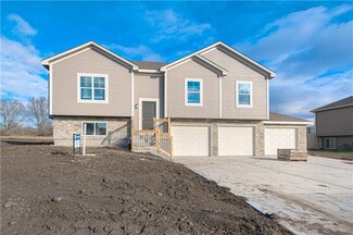21108 E 8th St S, Independence, MO 64056