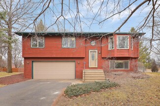 10198 Erskin St NE, Circle Pines, MN 55014